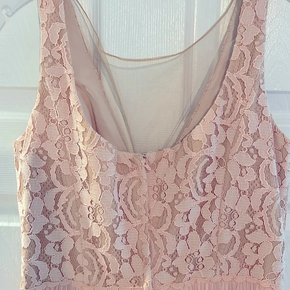 David’s Bridal Lace Mesh V Neck Bridesmaid Dress | petal | size 8 - Picture 3 of 5